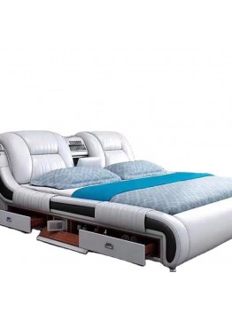 bedroom Deluxe bed